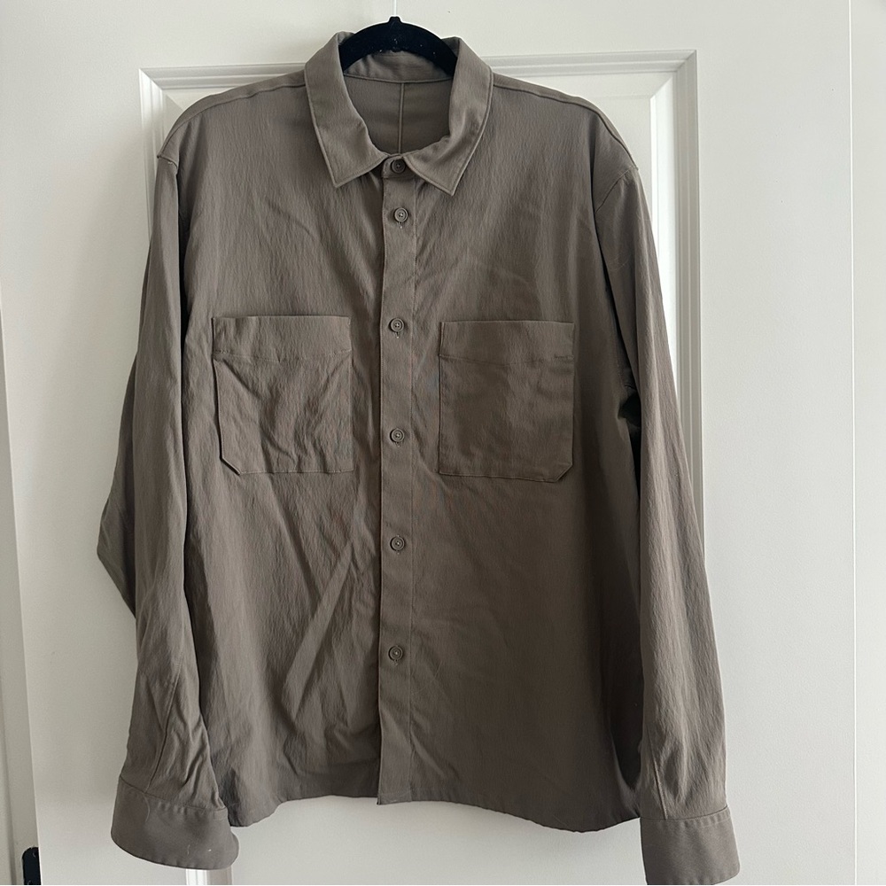 Lululemon lightweight shirt
